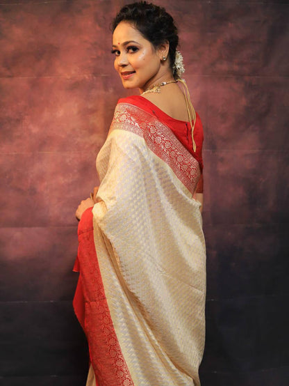 Women’s Soft Lichi Silk Saree with Rich Pallu & Jacquard Weaving | Contrast Heavy Brocade Blouse Saree