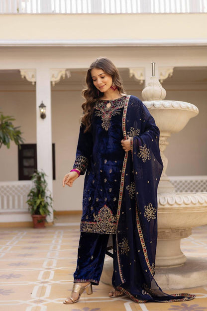 VELVET KURTI, DUPATTA & PENT