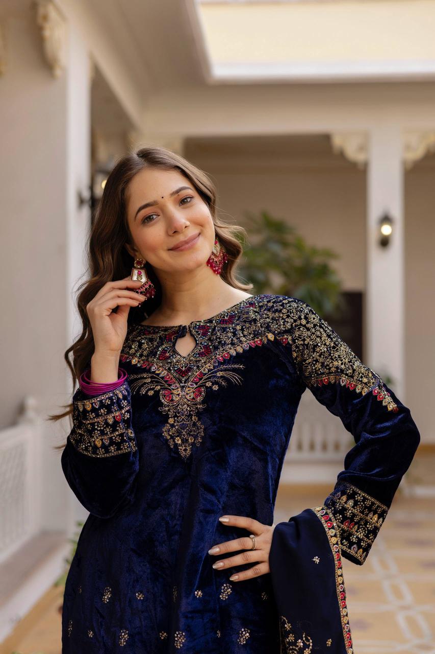 velvet kurti, dupatta & pent