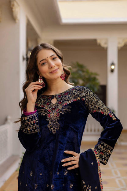 VELVET KURTI, DUPATTA & PENT