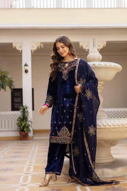 VELVET KURTI, DUPATTA & PENT