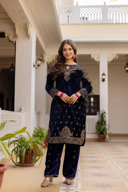 VELVET KURTI, DUPATTA & PENT