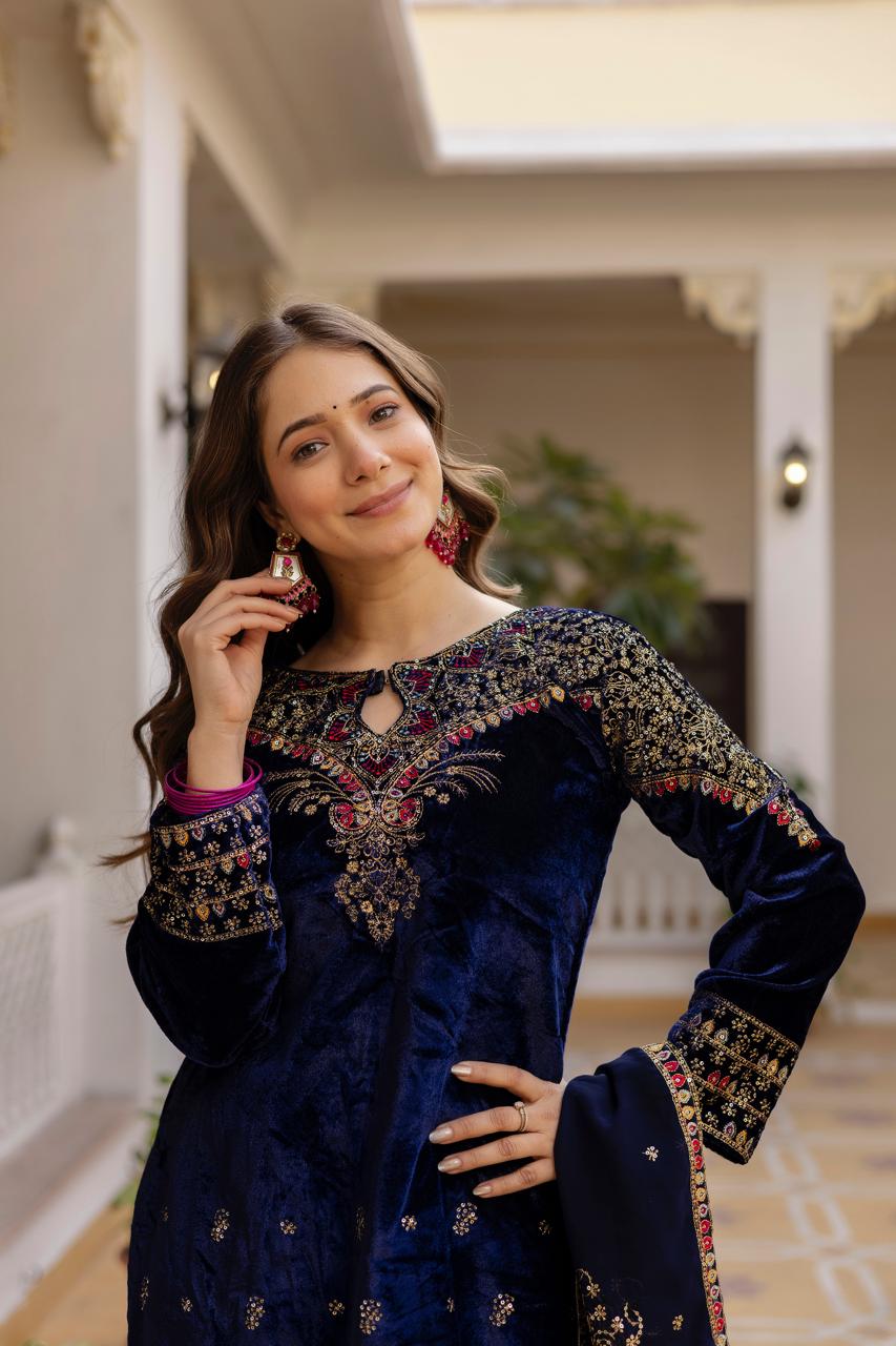 velvet kurti, dupatta & pent
