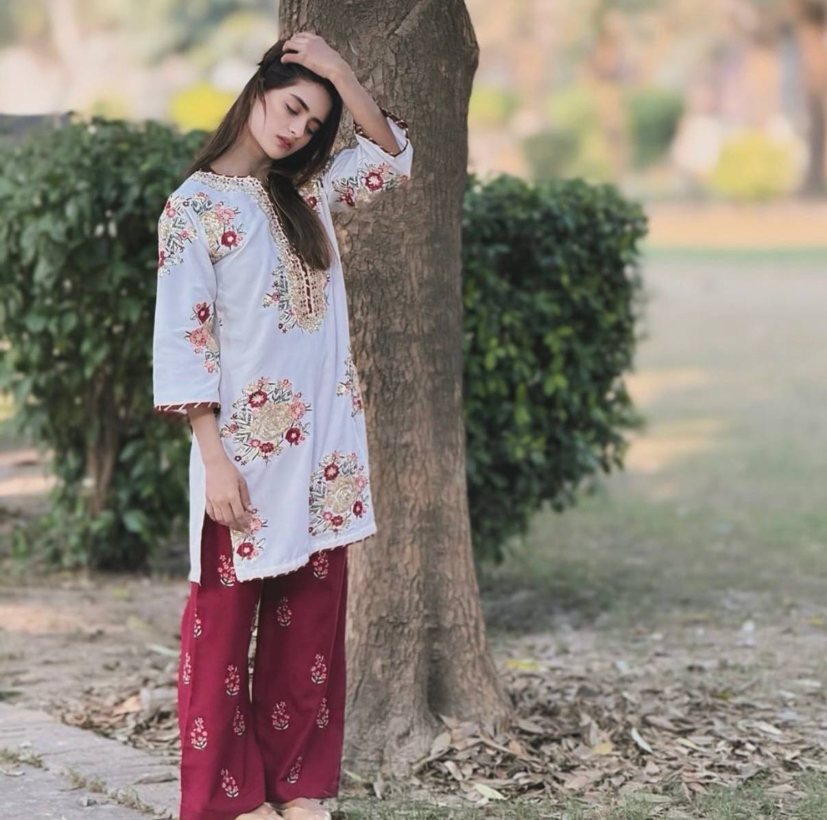 festival special 🌙launching thread & sequins, faux georgette fabric✨kurti, dupatta & pent* *👗 this set is coming with embroidery work & stylist pattern for every festival