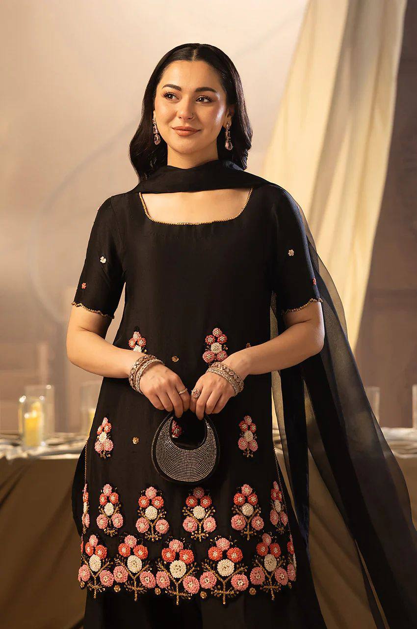 hania amir inspired this session sequence embroidery worked top, farsi salwaar with dupatta