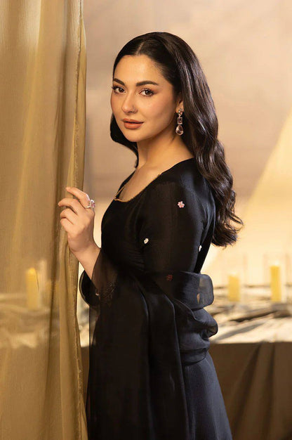 HANIA AMIR INSPIRED THIS SESSION SEQUENCE EMBROIDERY WORKED TOP, FARSI SALWAAR WITH DUPATTA